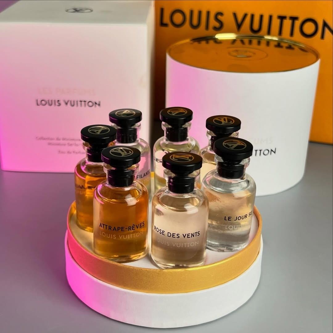 Louis Vuitton Les Parfums Miniature Set for Women with box and bag